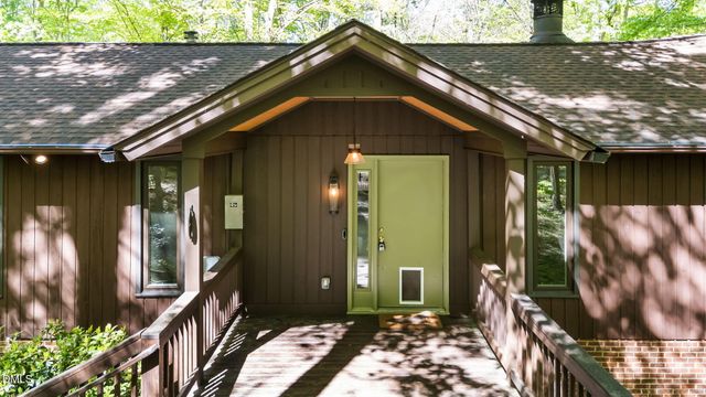 105 Barcliff Terrace, Cary, NC 27518