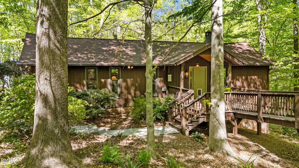 105 Barcliff Terrace, Cary, NC 27518