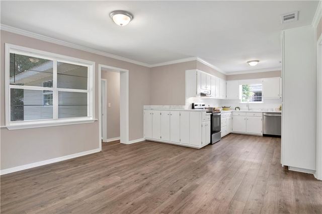 754 Kasserine Pass, Mobile, AL 36609