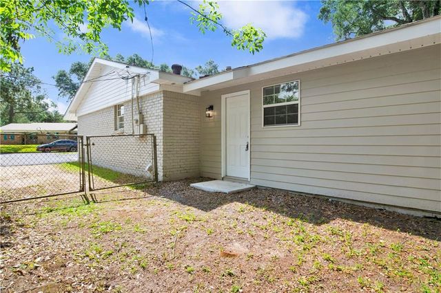 754 Kasserine Pass, Mobile, AL 36609