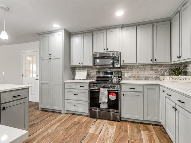 20699 Hensel Street, Harrah, OK 73045