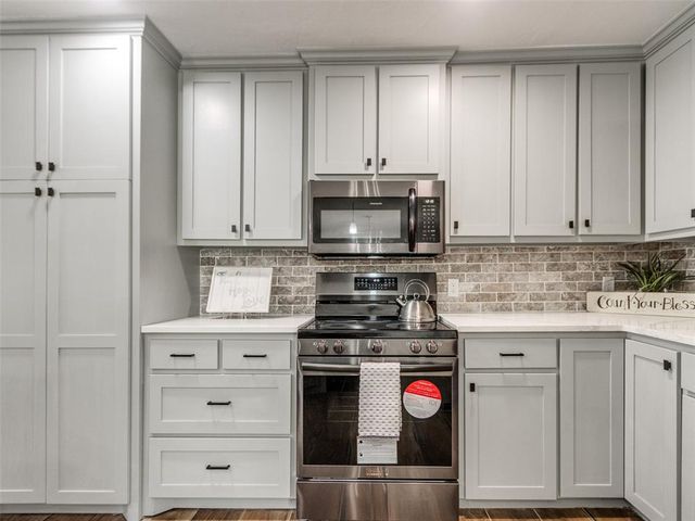 20699 Hensel Street, Harrah, OK 73045