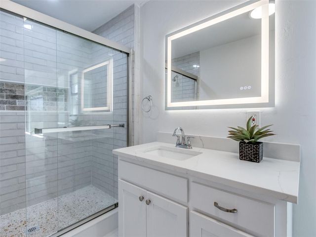 20699 Hensel Street, Harrah, OK 73045