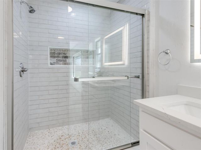 20699 Hensel Street, Harrah, OK 73045