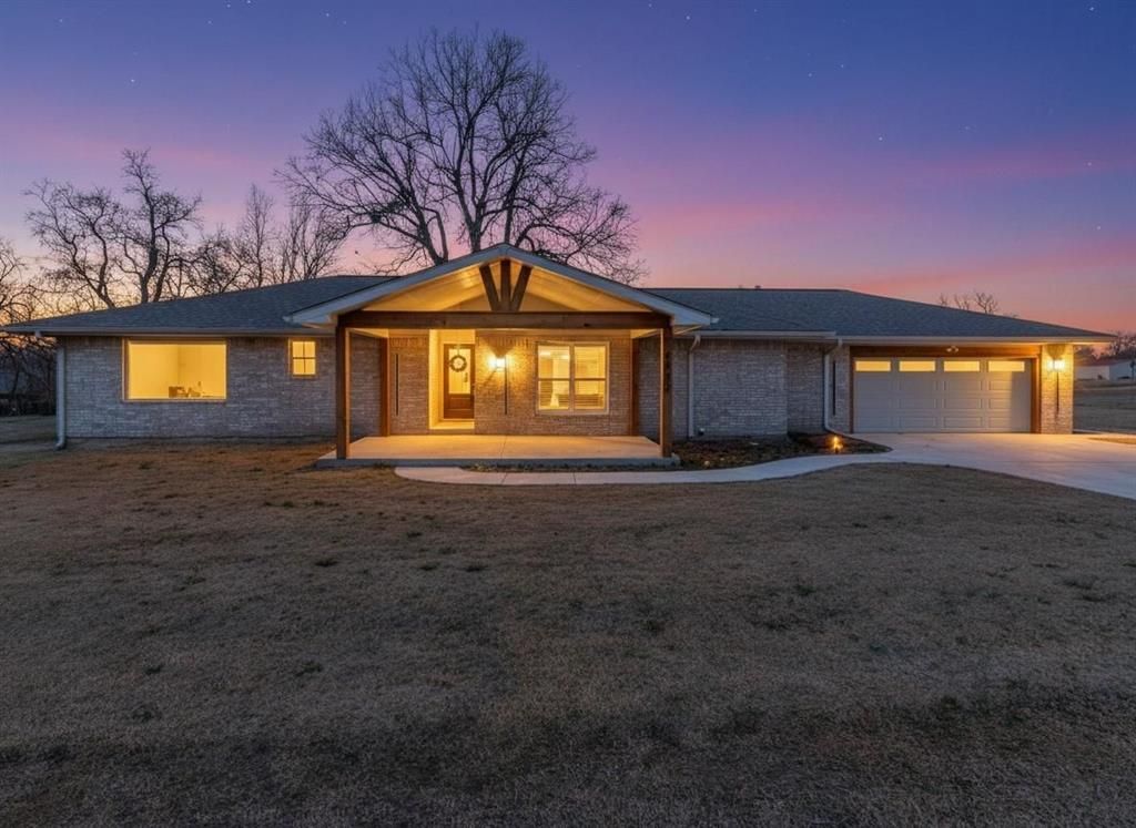 20699 Hensel Street, Harrah, OK 73045