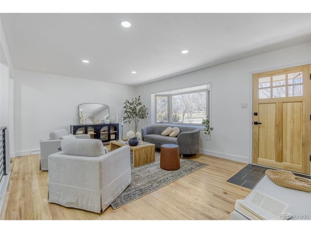 2698 S Niagara St, Denver, CO 80224