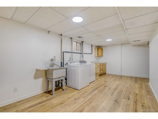 2698 S Niagara St, Denver, CO 80224