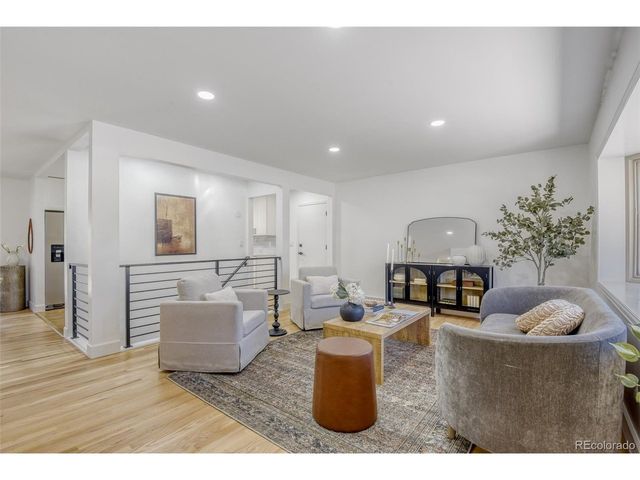 2698 S Niagara St, Denver, CO 80224