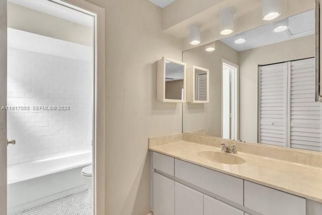 1353 Springside Dr 1363, Weston, FL 33326