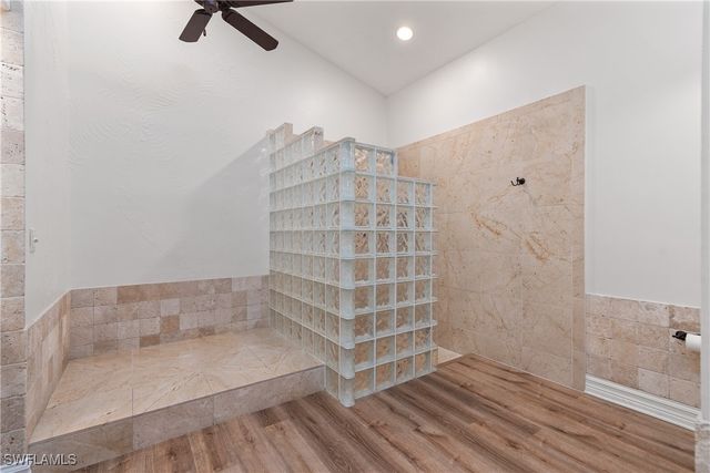 27041 Enclave DR, Bonita Springs, FL 34134