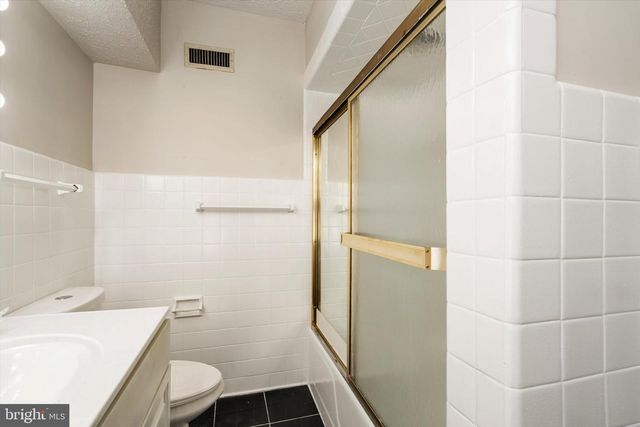 12 PARKSIDE AVE, Trenton, NJ 08618