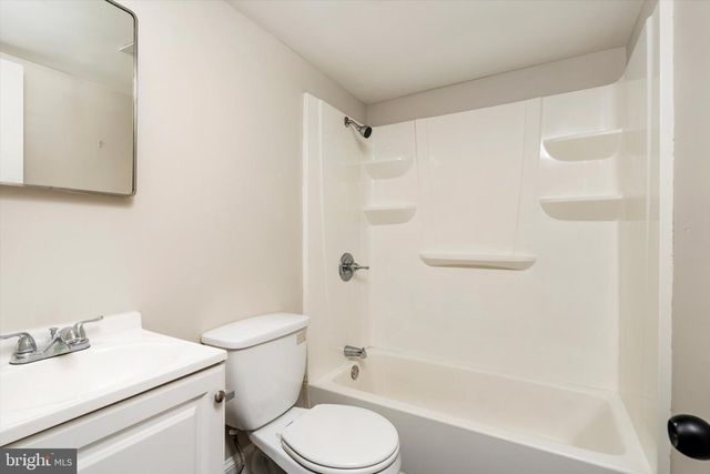 12 PARKSIDE AVE, Trenton, NJ 08618