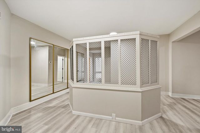 12 PARKSIDE AVE, Trenton, NJ 08618