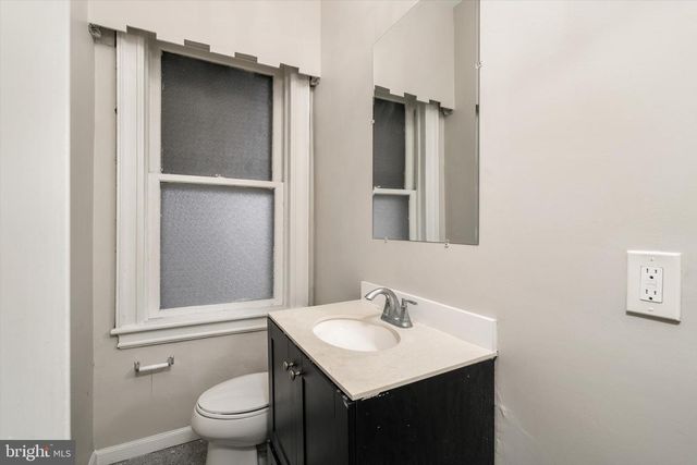 12 PARKSIDE AVE, Trenton, NJ 08618