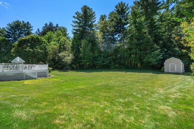 3 Apple Rock, Millis, MA 02054