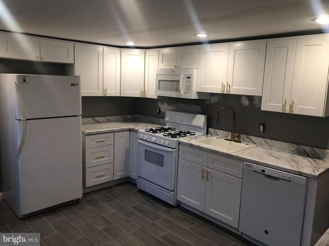 306 JONES AVE, Burlington, NJ 08016