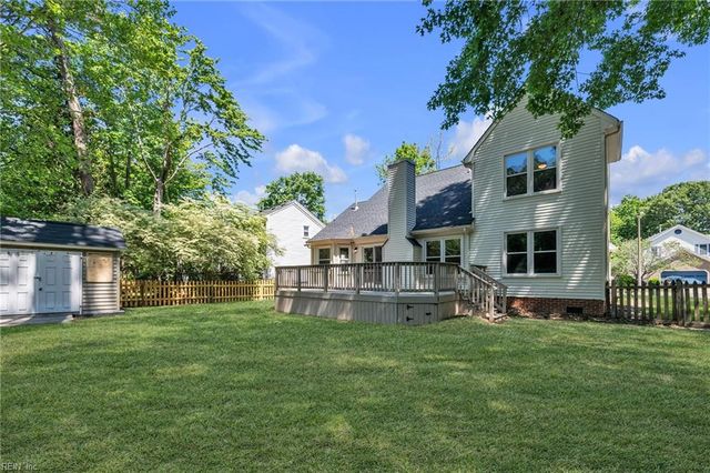 549 Broad Bend CIR, Chesapeake, VA 23320