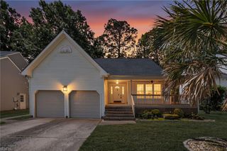549 Broad Bend CIR, Chesapeake, VA 23320
