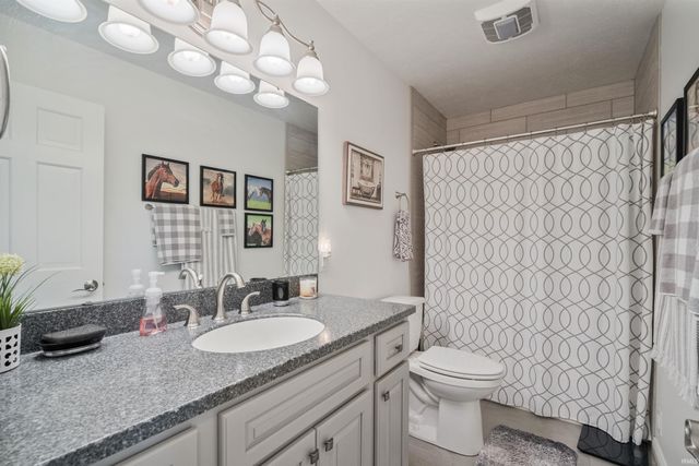 4723 Glen Moor Way, Kokomo, IN 46902