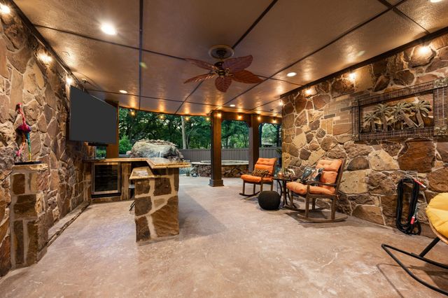 2003 Reserve Court, Flower Mound, TX 75028
