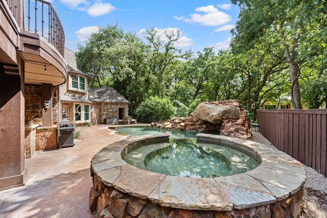 2003 Reserve Court, Flower Mound, TX 75028