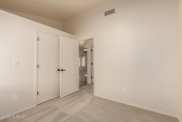 7739 S Lions Spring Way, Tucson, AZ 85747