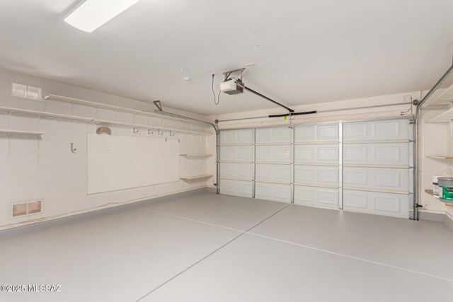 7739 S Lions Spring Way, Tucson, AZ 85747