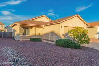 7739 S Lions Spring Way, Tucson, AZ 85747