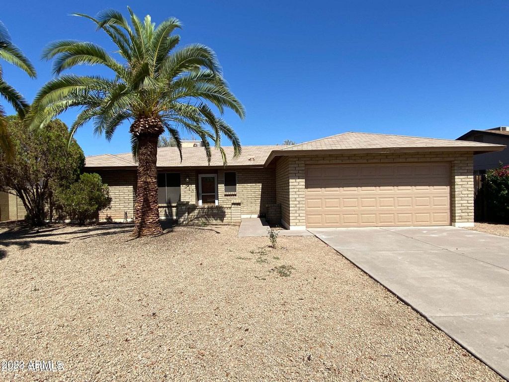 1913 N BULLMOOSE Drive, Chandler, AZ 85224