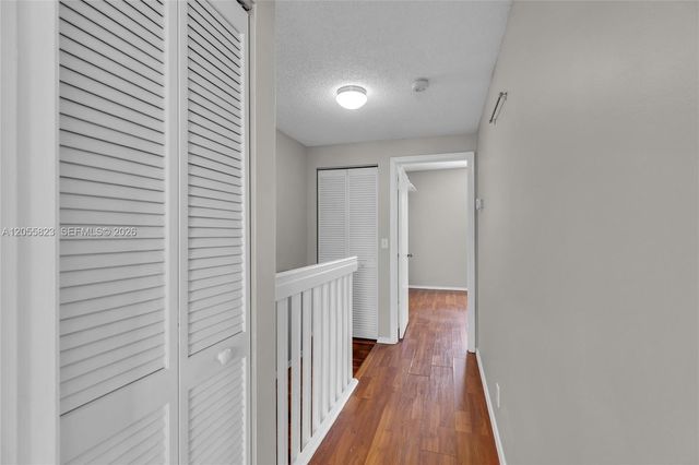 16640 Hemingway Dr 16640, Weston, FL 33326