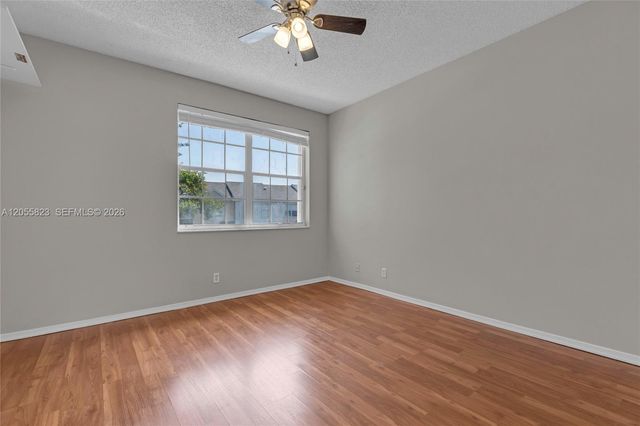 16640 Hemingway Dr 16640, Weston, FL 33326