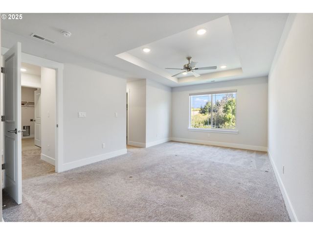 18246 Sw SILVERTIP St, Beaverton, OR 97007
