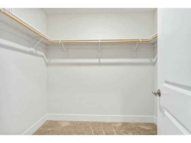 18246 Sw SILVERTIP St, Beaverton, OR 97007