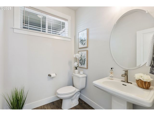 18246 Sw SILVERTIP St, Beaverton, OR 97007