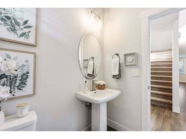 18246 Sw SILVERTIP St, Beaverton, OR 97007