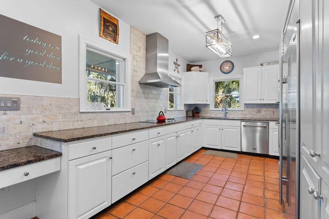 3236 Middle Dam Court, Seabrook Island, SC 29455