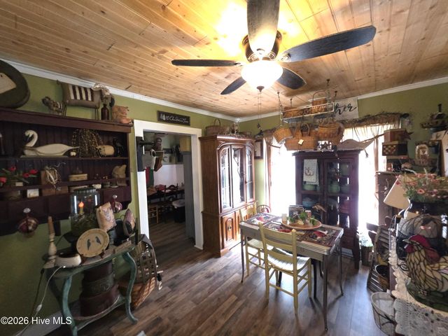 48 Fisher Street, Andrews, NC 28901