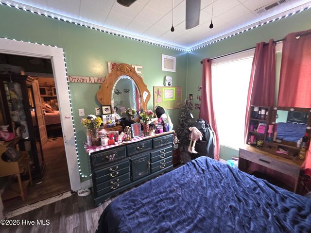 48 Fisher Street, Andrews, NC 28901