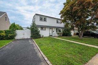 54 Ketcham Avenue, Hicksville, NY 11801