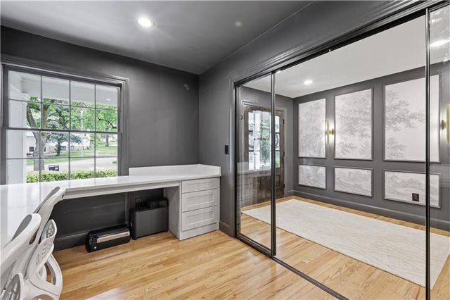 2832 W 91st Street, Leawood, KS 66206