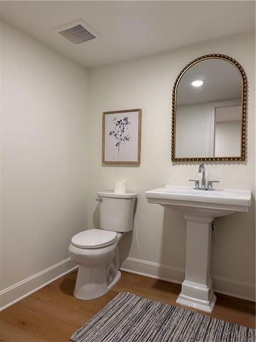 2832 W 91st Street, Leawood, KS 66206