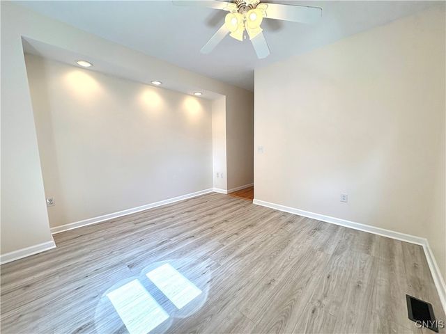 144 East Genesee Street, Auburn, NY 13021