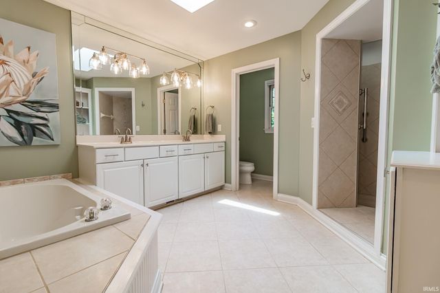 2200 E Boonville New Harmony Road, Evansville, IN 47725