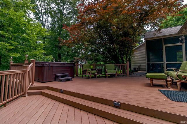 2200 E Boonville New Harmony Road, Evansville, IN 47725