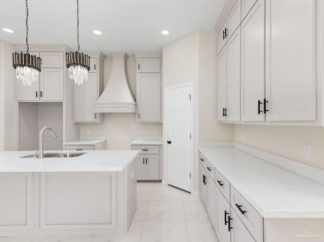 332 Alazan Lane, Alamo, TX 78516