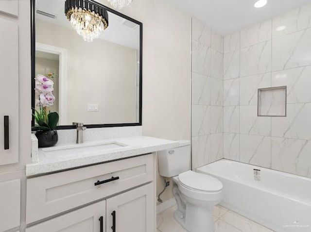 332 Alazan Lane, Alamo, TX 78516