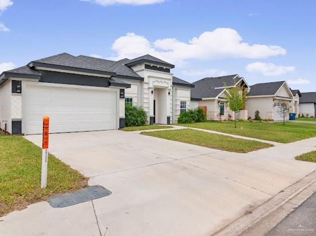 332 Alazan Lane, Alamo, TX 78516