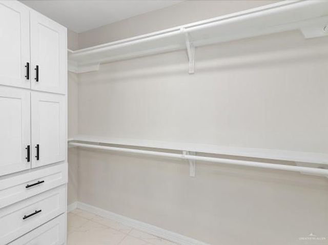 332 Alazan Lane, Alamo, TX 78516