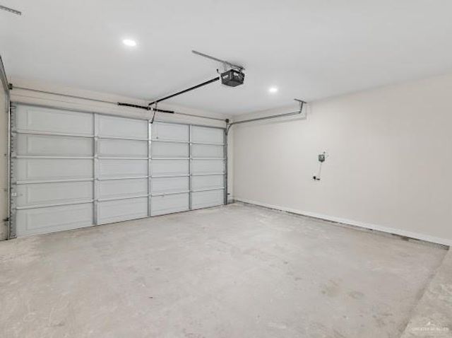 332 Alazan Lane, Alamo, TX 78516