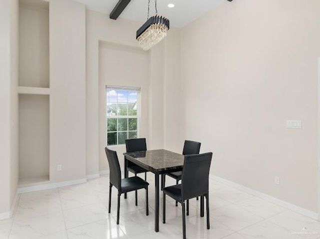 332 Alazan Lane, Alamo, TX 78516